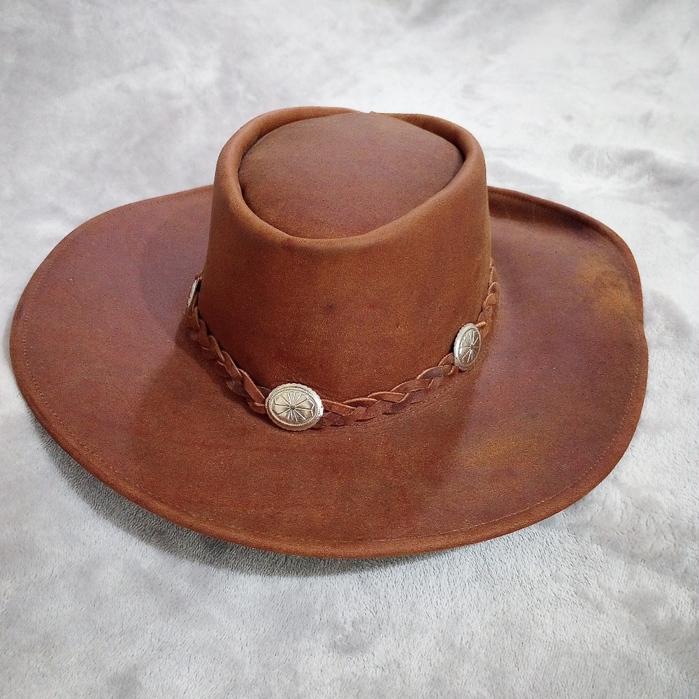 Youth Oiled Leather Drover Hat Concho Trim M